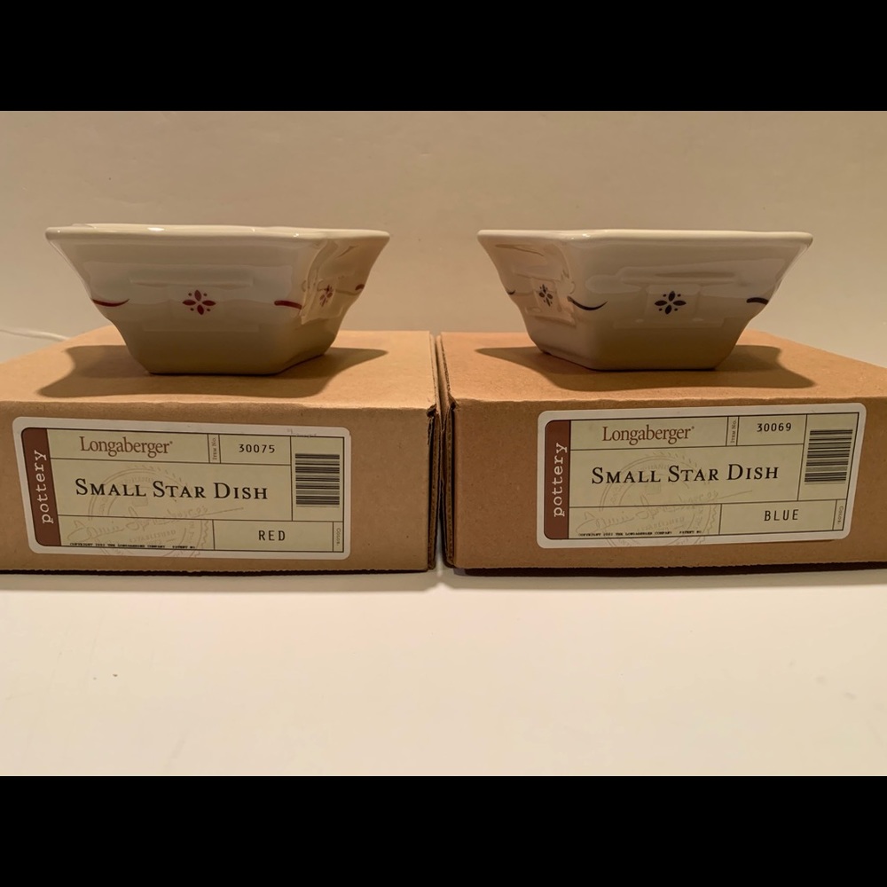 NWT LONGABERGER POTTERY SMALL STAR DISHES.